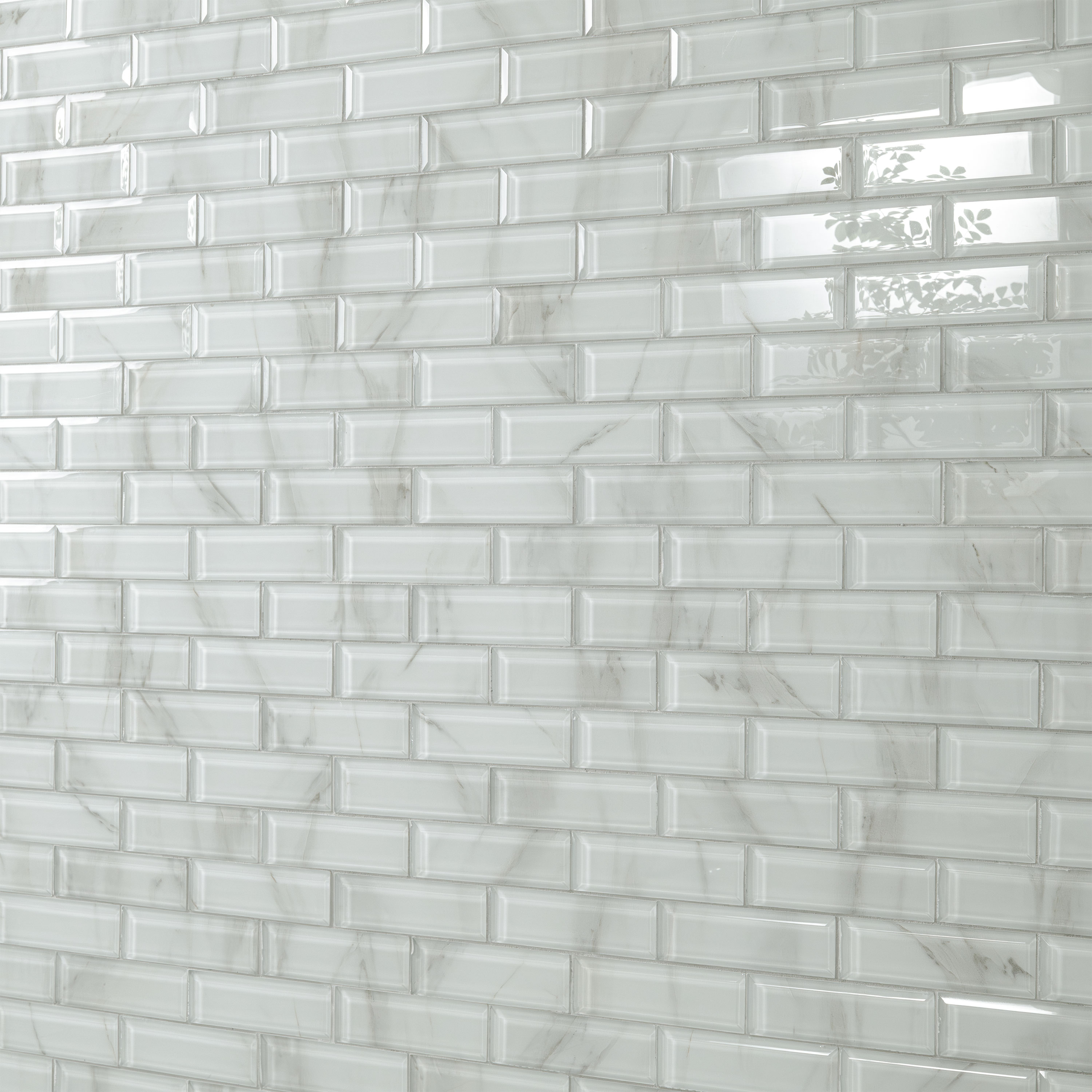 Ivory Amber Beveled Subway Tile thumbnail 2