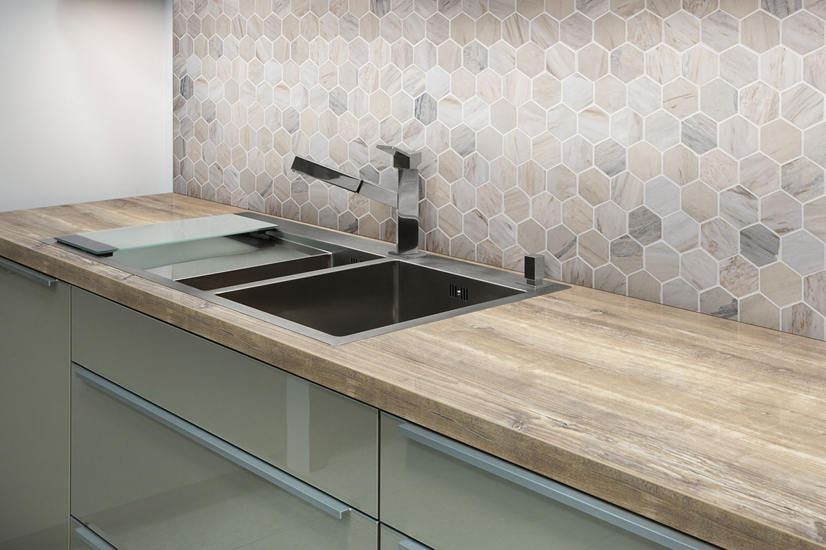 Angora Polished 2" Hexagon Mosaic Tile thumbnail 6